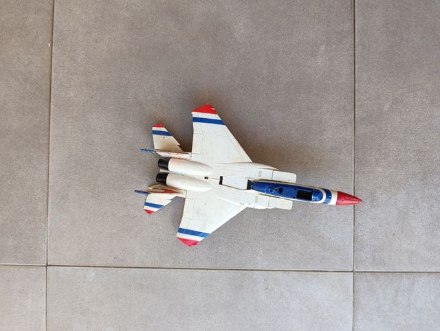 Avión F-15 Bicentenario