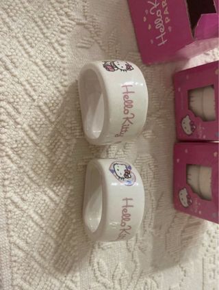 Portatovaglioli Hello Kitty in ceramica  Nuovi con confezione originale
