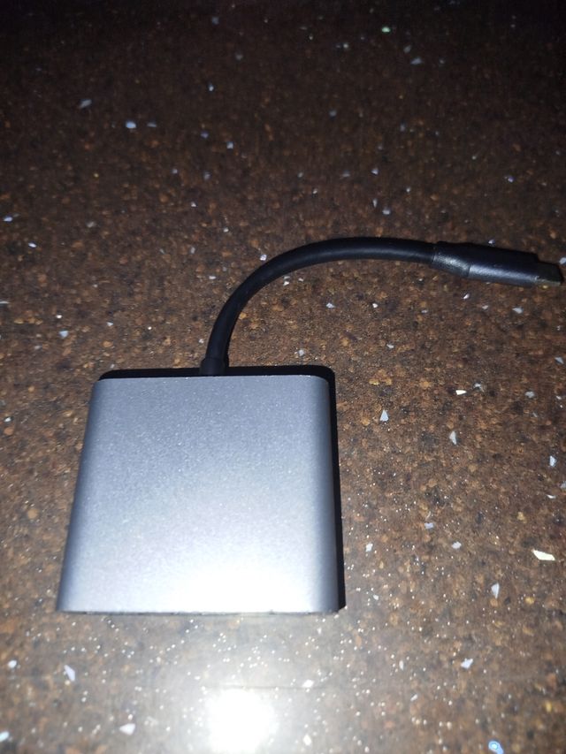 Adaptador USB-C a HDMI/USB 3.0