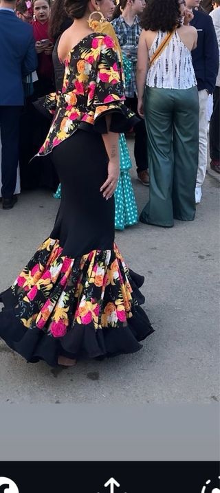 Traje Flamenca Negro - Flores
