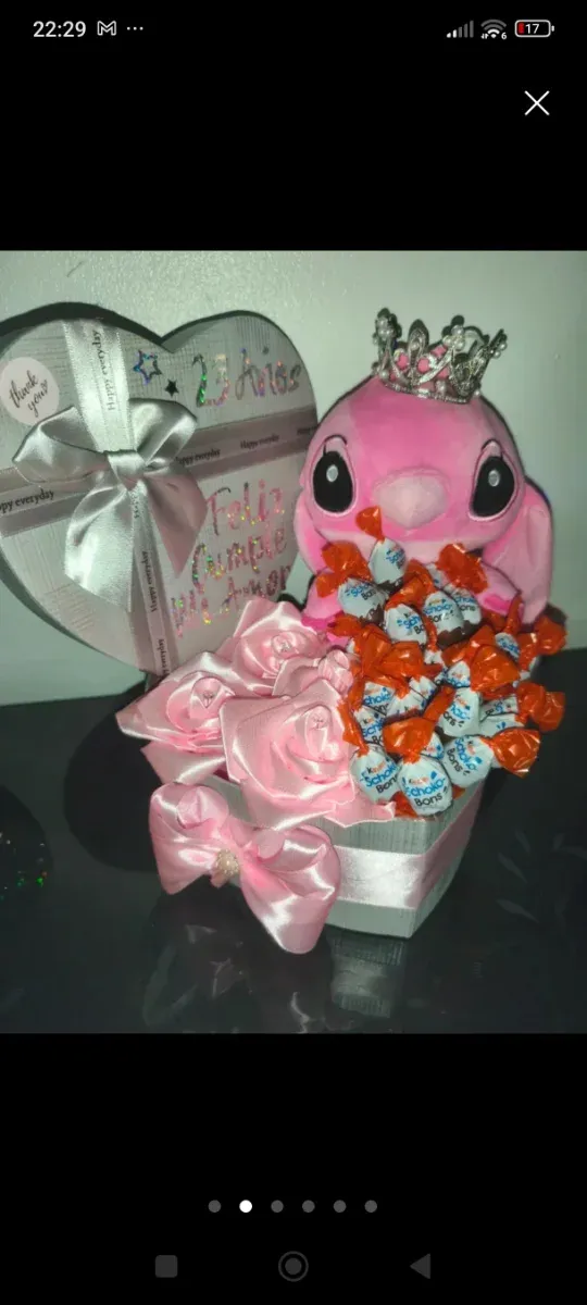 Preciosa cesta de Stitch y chocolate