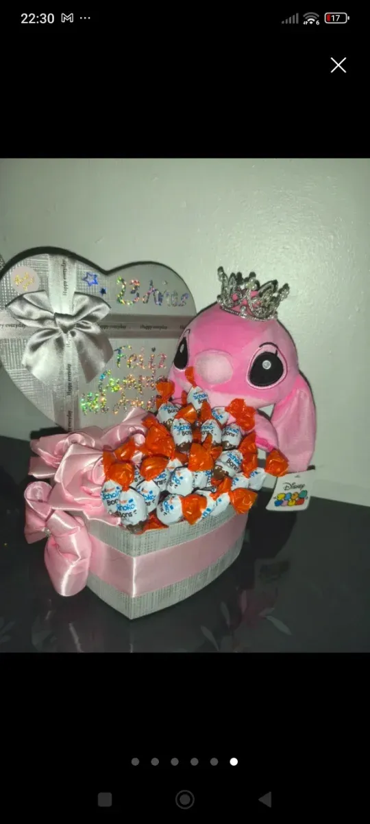 Preciosa cesta de Stitch y chocolate