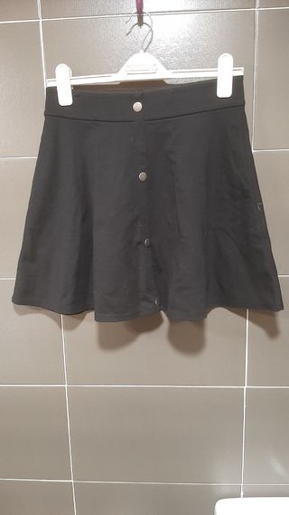 Mini falda vuelo negra