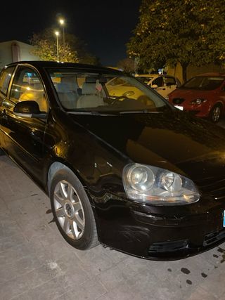 Volkswagen Golf 2004