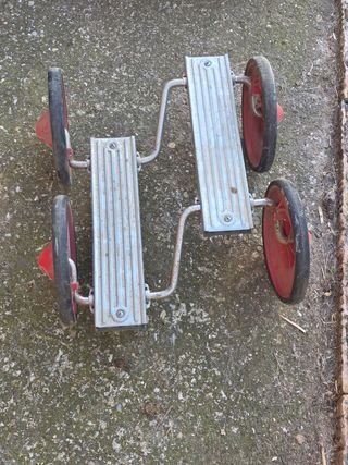 Patín de pedales antiguo