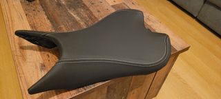 Asiento Triumph Street Triple 765 RS