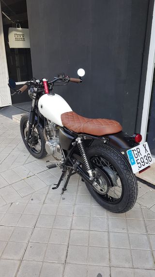 Suzuki GN250 Scrambler