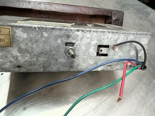 Radio brigmton antigua marrón