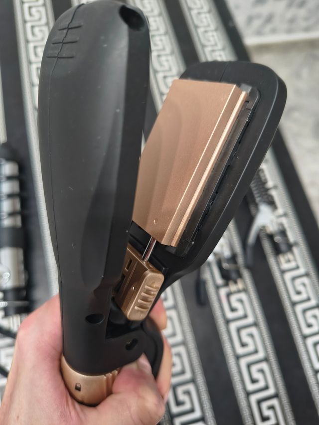 Cristina Aguilera CHC-40 - Plancha Pelo Multifunci