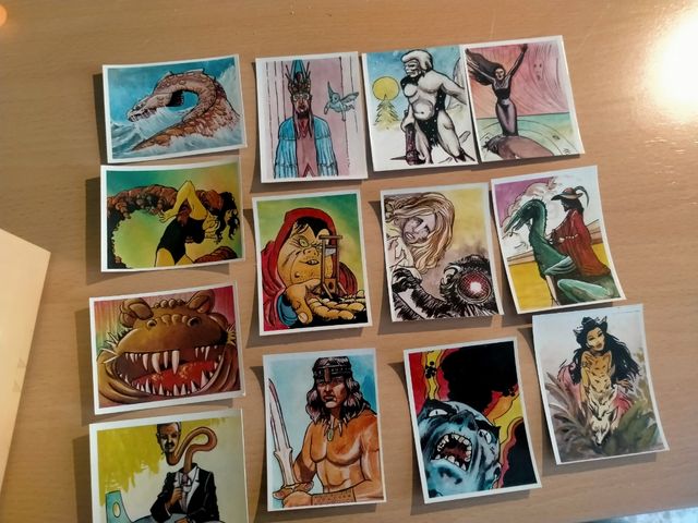 Cromos monstruos - 17 cromos