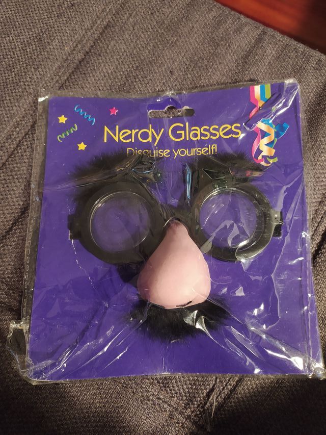 Occhiali da nerd per scherzi