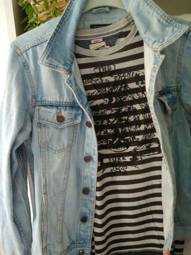 Cazadora vaquera Pull&Bear.