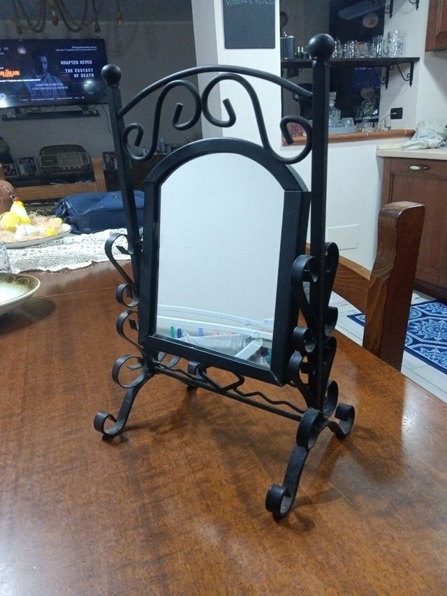 Specchio da tavolo per trucco