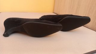 Zapato de vestir. Terciopelo negro. T34