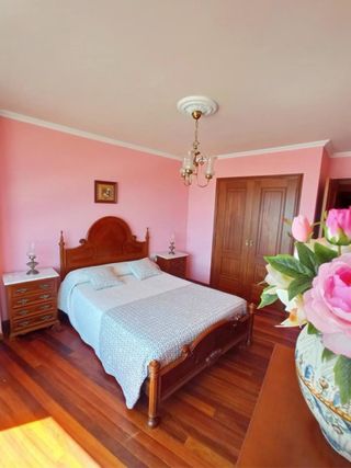 Cabecero  piecero cama 135cm  Mesitas y sinfonier