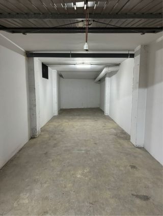 Garaje de cabina para 2 coches en Utiel