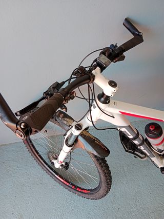 Bicicleta MTB CUBE 29 "