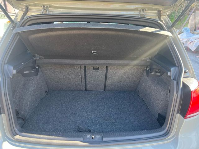 Volkswagen golf r20 2009