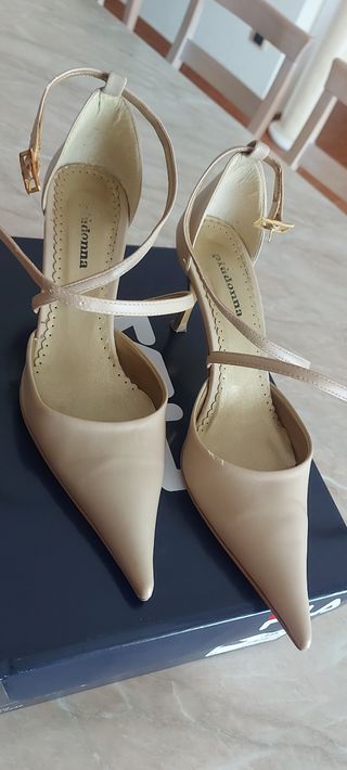 Scarpe donna tacco beige