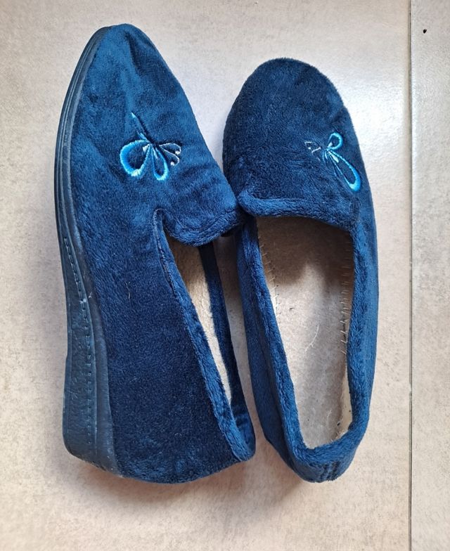 Zapatillas Mujer. Azul oscuro. N° 36. Nuevas