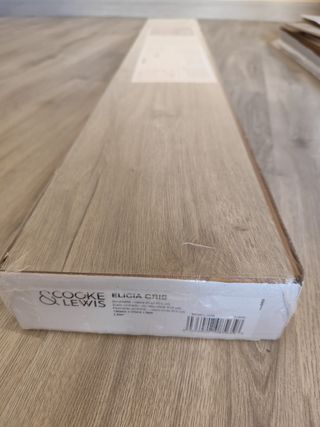 Caja tarima flotante Modelo Alicia