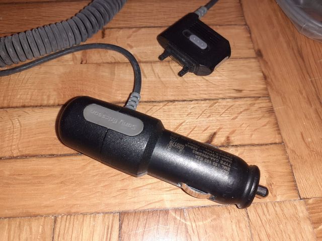 ACCESORIOS TELÉFONO ANTÍGUO SONY ERICSSON 