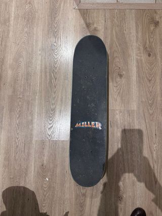 Skate board