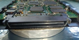 Disco duro Ultra SCSI Fujitsu 18Gb 