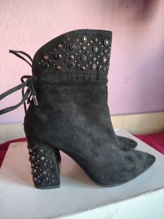Botas Cafenouir negras tachuelas