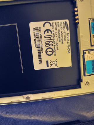 4 móviles Samsung y Wiko antiguos