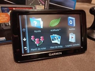Navegador GPS Garmin nüvi 2445 LM
