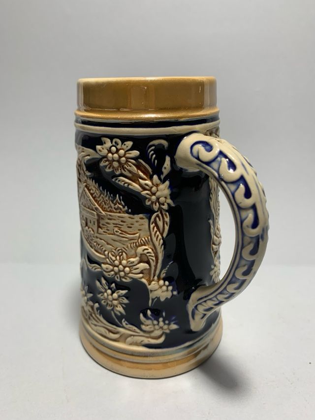 Boccale da birra tedesco in ceramica smaltata
