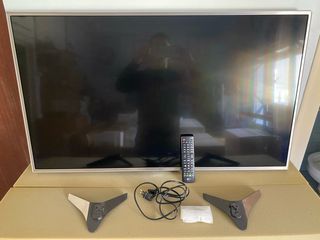 TV LG 43" Full HD plata+Wifi