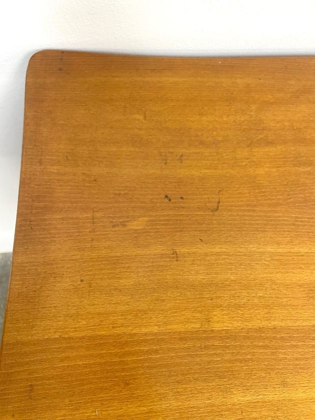 Escritorio infantil de roble