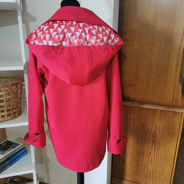 Gabardina tipo blazer