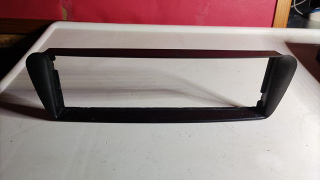 Marco embellecedor radio Citroën Xsara Picasso