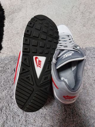 Nike Air Max Command