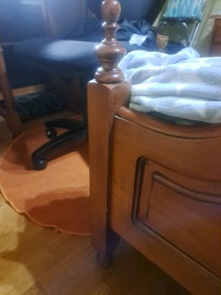 Cama madera pino marrón