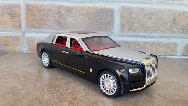 Rolls Royce Phantom 1:32 nuevo