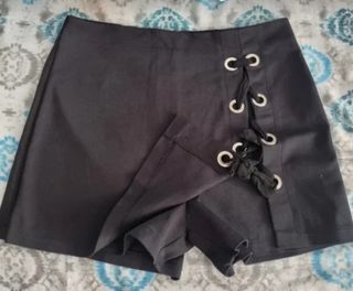 Falda pantalón negra | Falda corta
