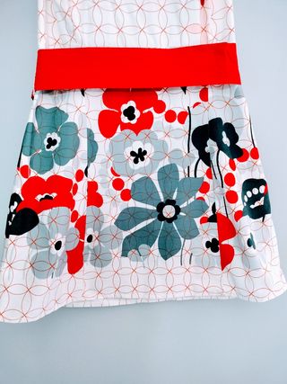 Top largo floral cinturon rojo. Talla M. Vintage