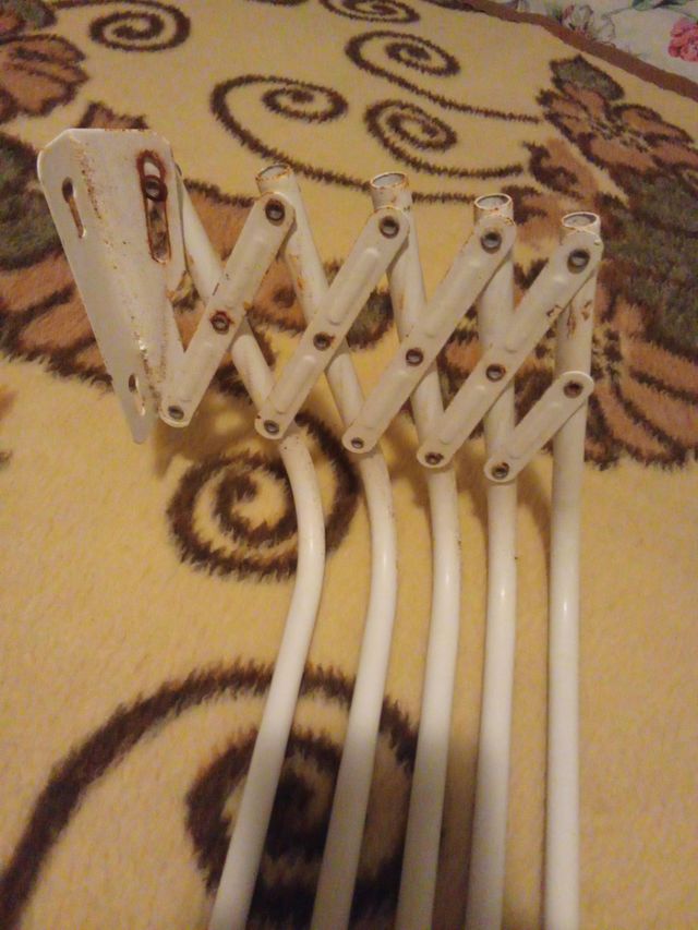 Tendedero de ropa blanco - metal