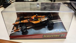 Scalextric Orange Arrows F-1 Team 2001