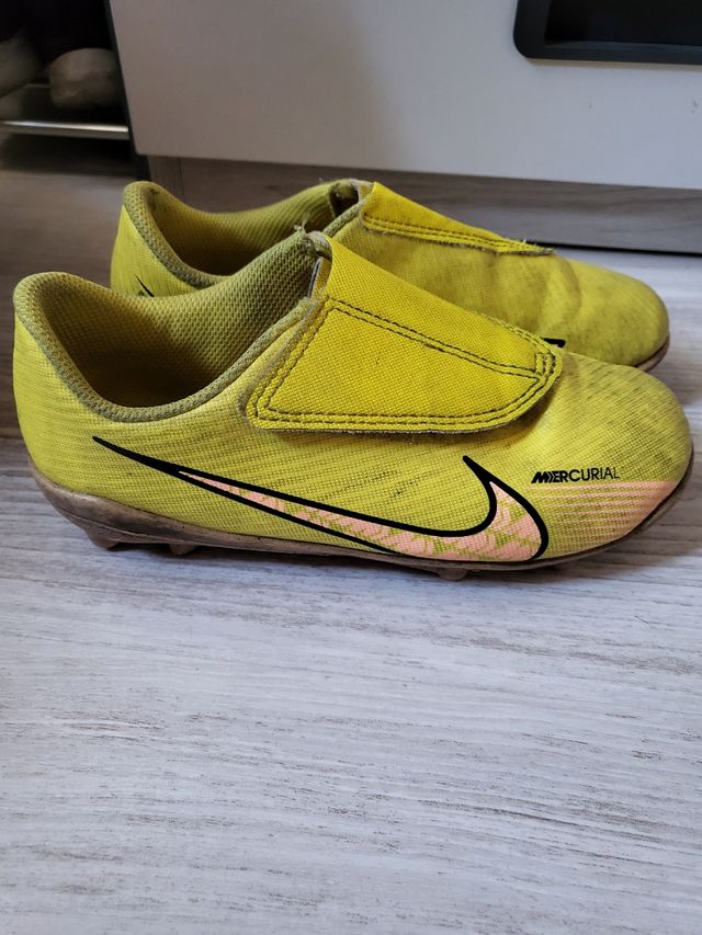 Zapatillas fútbol talla 31