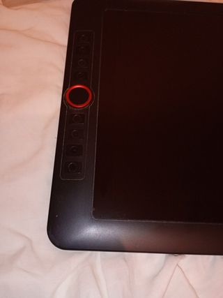 XP-Pen: Tableta gráfica de 15.6 pulgadas. 