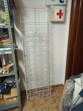 Expositor de Revistas Metálico