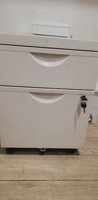 Cassettiera Ikea Erik bianca con ruote