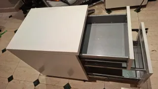Cassettiera Ikea Erik bianca con ruote