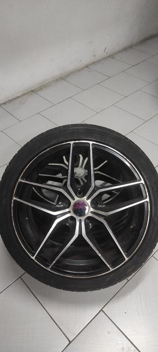Llantas en 18 pulgadas  NEGOCIABLE