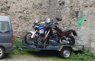 Remolque para 3 motos o quad.